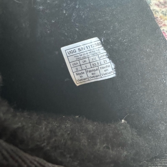 UGG Kids' Classic II Graphic Stitch Boots Black and Rainbow Girls Size 2 - Picture 6 of 6